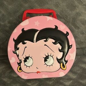 Vintage-“2000” Betty Boop Pink Metal Lunchbox/Purse